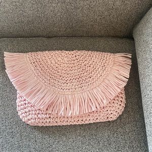 btb Los Angeles Riley Clutch